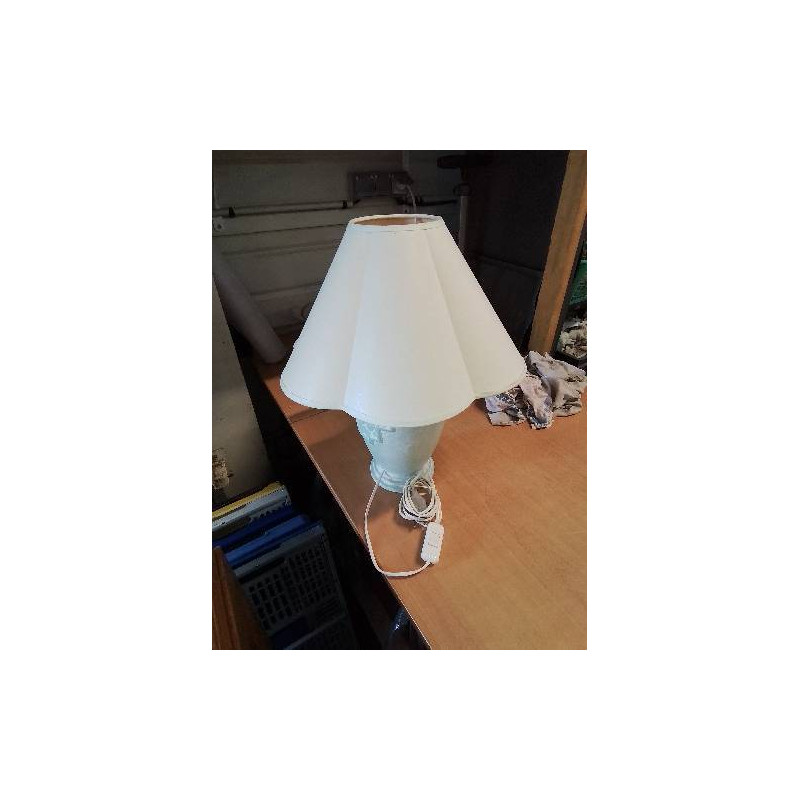 LAMPE CÉRAMIQUE VERT AJ VOLANT ECRU LISERÉ VERT