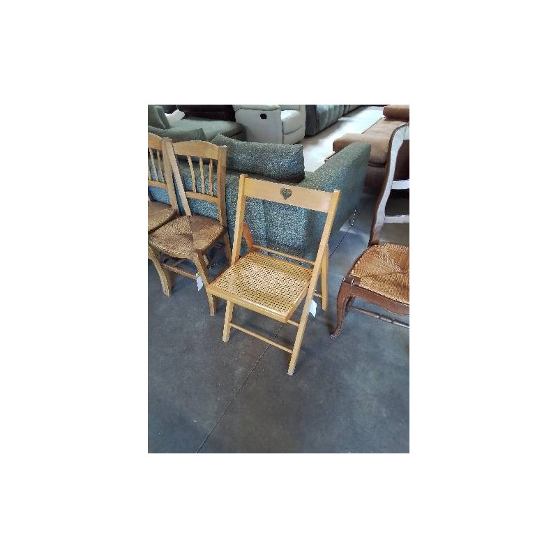 CHAISE PLIANTE BOIS CLAIR ASSISE CANNÉE DOSSIER AJOURÉ AU COEUR