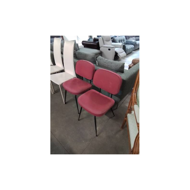 PAIRE DE CHAISES PIÈTEMENT MÉTAL NOIR ASSISE ET DOSSIER TISSU ROUGE ANNÉES 60
