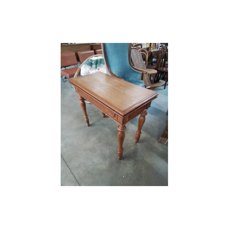 TABLE A JEU BOIS CLAIR PIEDS TOURNÉS 