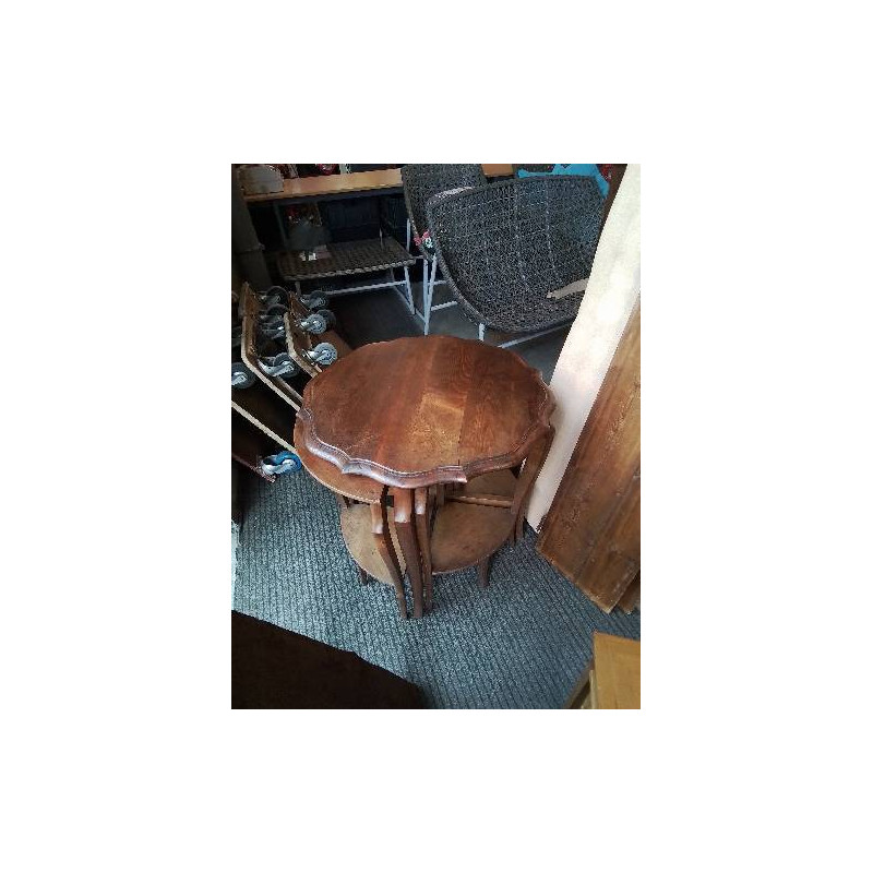 GUERIDON ROND CHANTOURNÉ AVEC 4 CONSOLES ENCASTRABLE STYLE RÉGENCE 