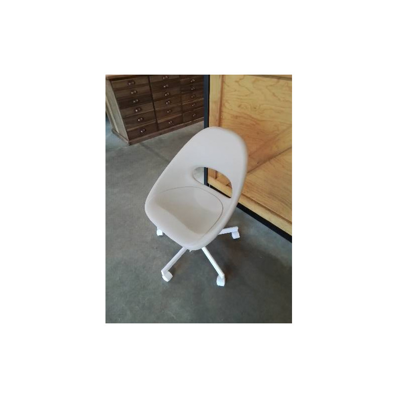 CHAISE DE BUREAU A ROULETTES MÉTAL BLANC ET RÉSINE BEIGE