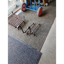 PAIRE DE CHENETS A ANNEAU...