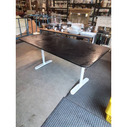 TABLE RECTANGULAIRE...