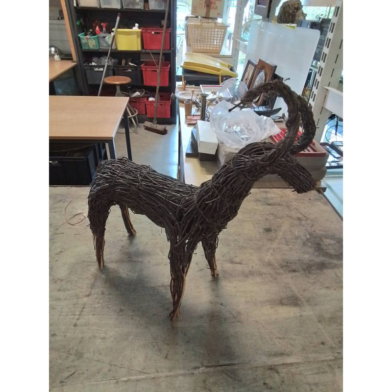 SCULPTURE BRANCHAGE BELIER