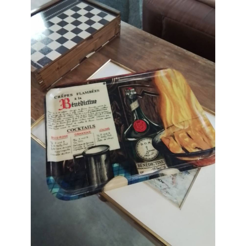 PLATEAU DE SERVICE PUBLICITAIRE CRÊPES FLAMBÉES A LA BENEDICTINE DÉBUT XXE