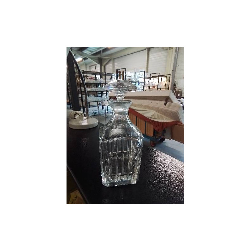 CARAFE A WHISKY CRISTAL TAILLÉ MILIEU XXE