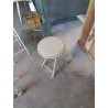 TABOURET PLIANT MÉTAL ET PU TAUPE