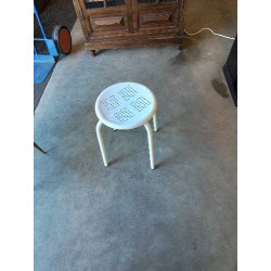TABOURET MÉTAL BLANC ASSISE...