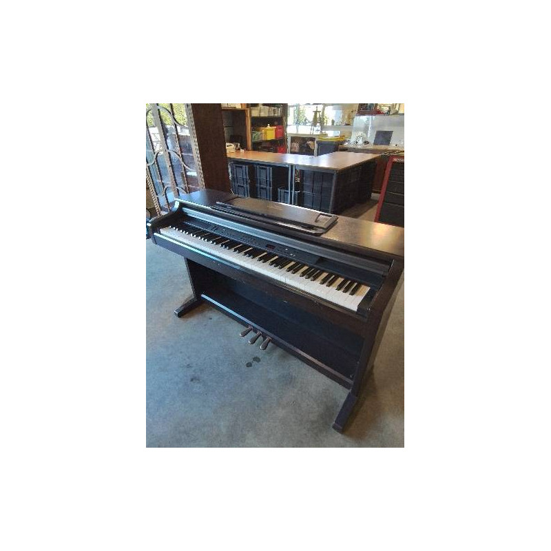 PIANO NUMERIQUE YAMAHA CLAVINOVA  CLP-860