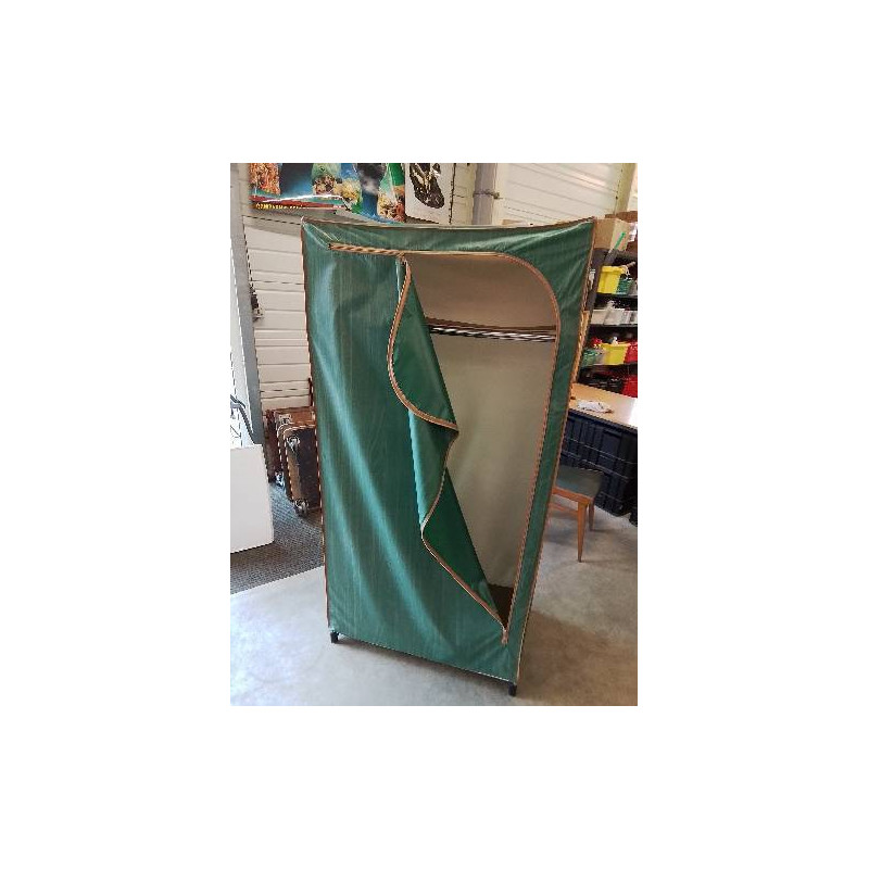 PENDERIE TOILE VERTE 