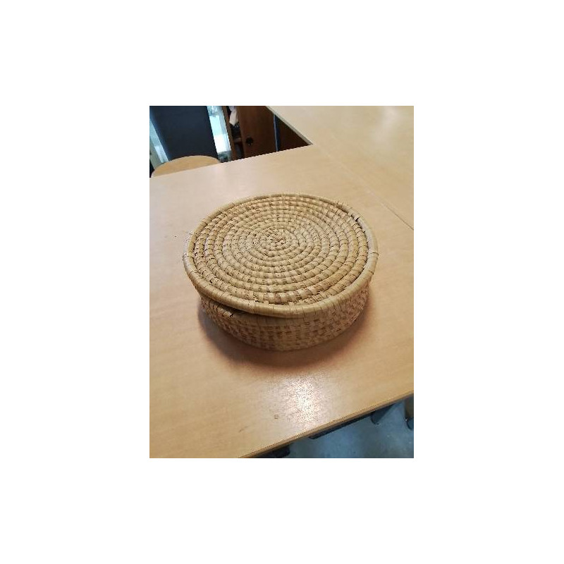 CORBEILLE RONDE AVEC COUVERCLE VANNERIE 