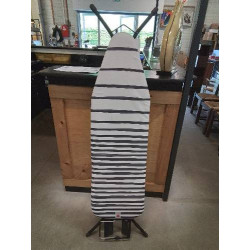TABLE A REPASSER BRABANTIA...