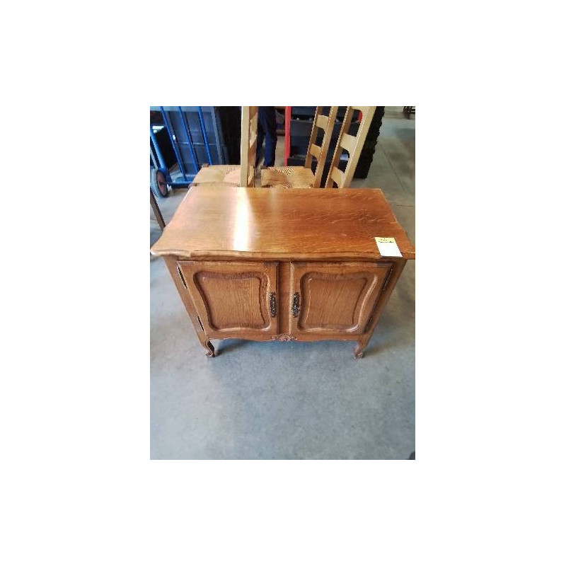 BUFFET MOULURÉ 2 PORTES STYLE REGENCE COQUILLE 