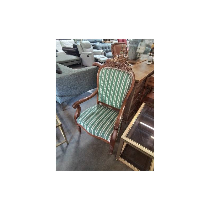 FAUTEUIL LOUIS PHILIPPE BOIS CLAIR SCULPTÉ ASSISE TISSU VERT A RAYURES 