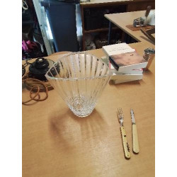 VASE CRISTAL CONIQUE 
