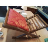 REPOSE PIEDS BOIS TISSU ROUGE 