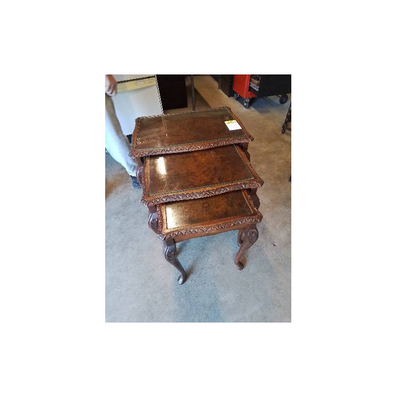 3 TABLES BASSES GIGOGNES ANGLAISE BOIS SCULPTÉ DESSUS TABLETTE VERRE 
