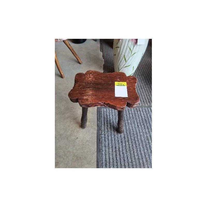 PORTE PLANTE TRIPODE BOIS CHANTOURNÉ 