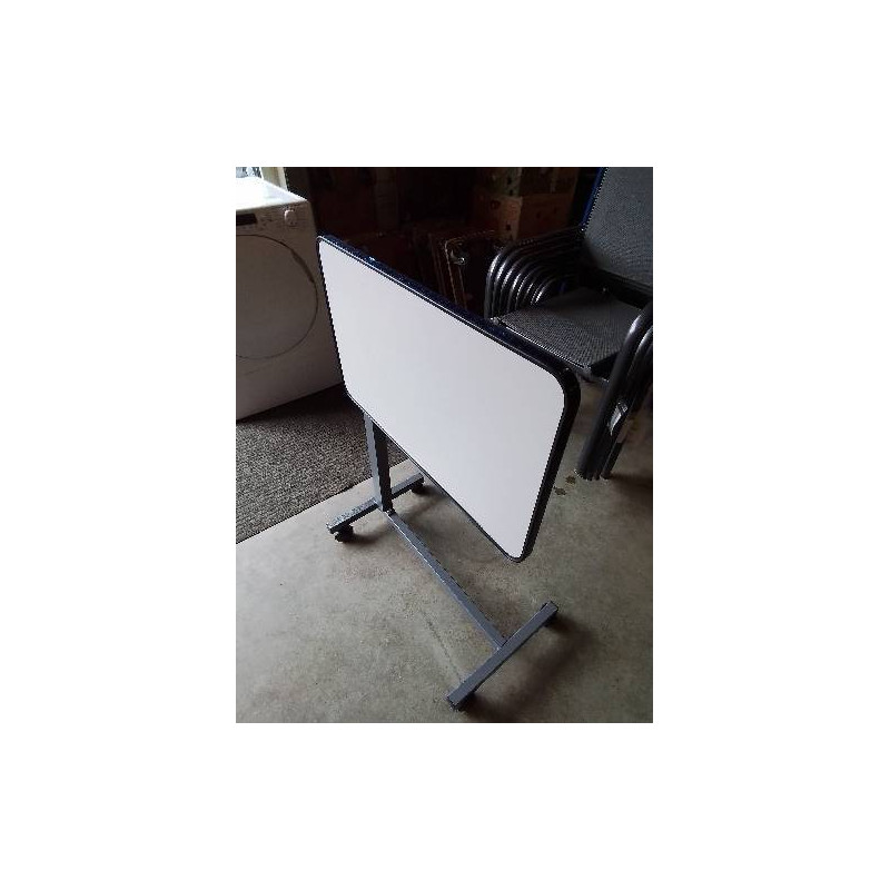 TABLE DE LIT PLIANTE A ROULETTES MÉTAL GRIS ET BOIS BLANC 