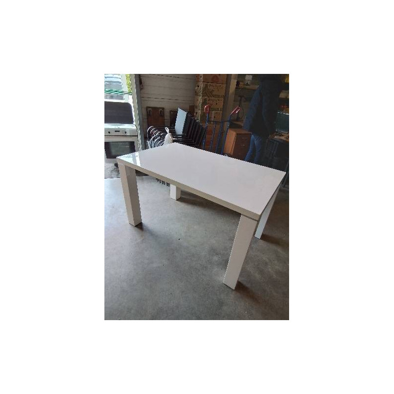 TABLE RECTANGULAIRE BOIS BLANC LAQUÉ  130X80X76CM