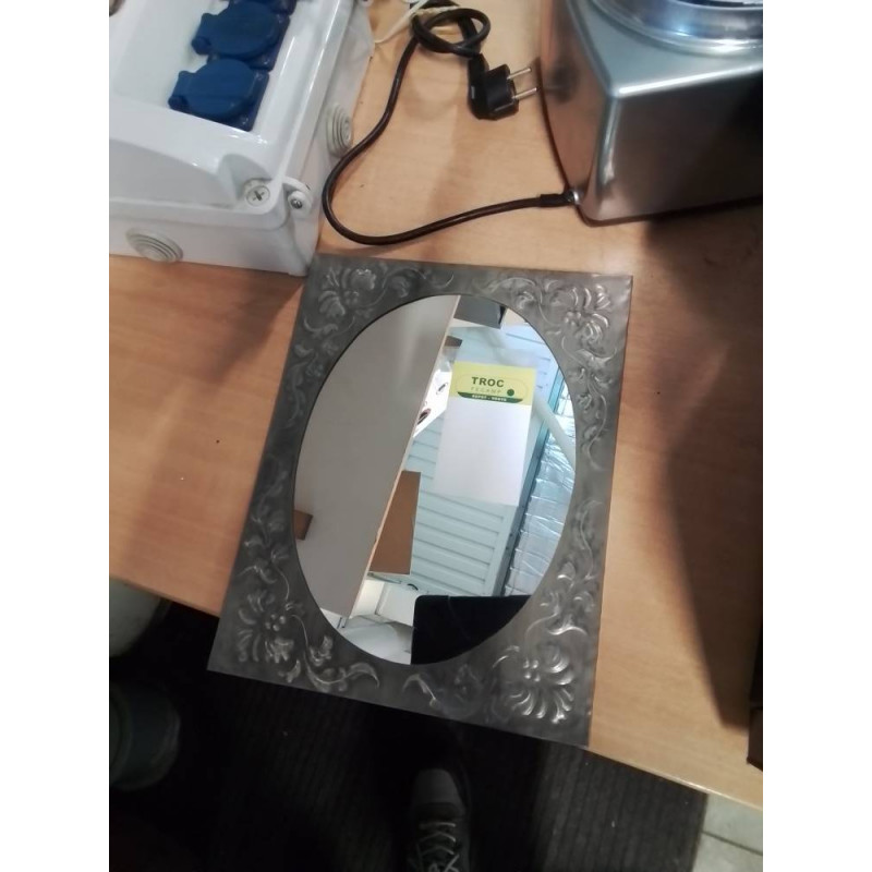 MIROIR OVALE GAINÉ MÉTAL 