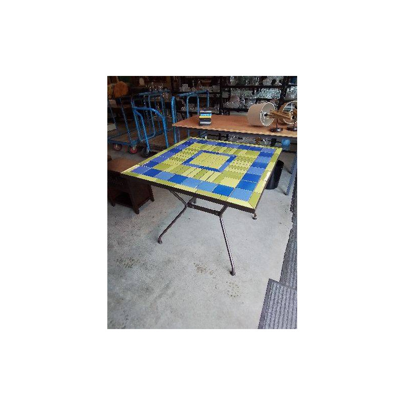 TABLE CARRÉE PIÈTEMENT MÉTAL CHOCOLAT PLATEAU CARRELÉ VERT ET BLEU 90X90X74CM