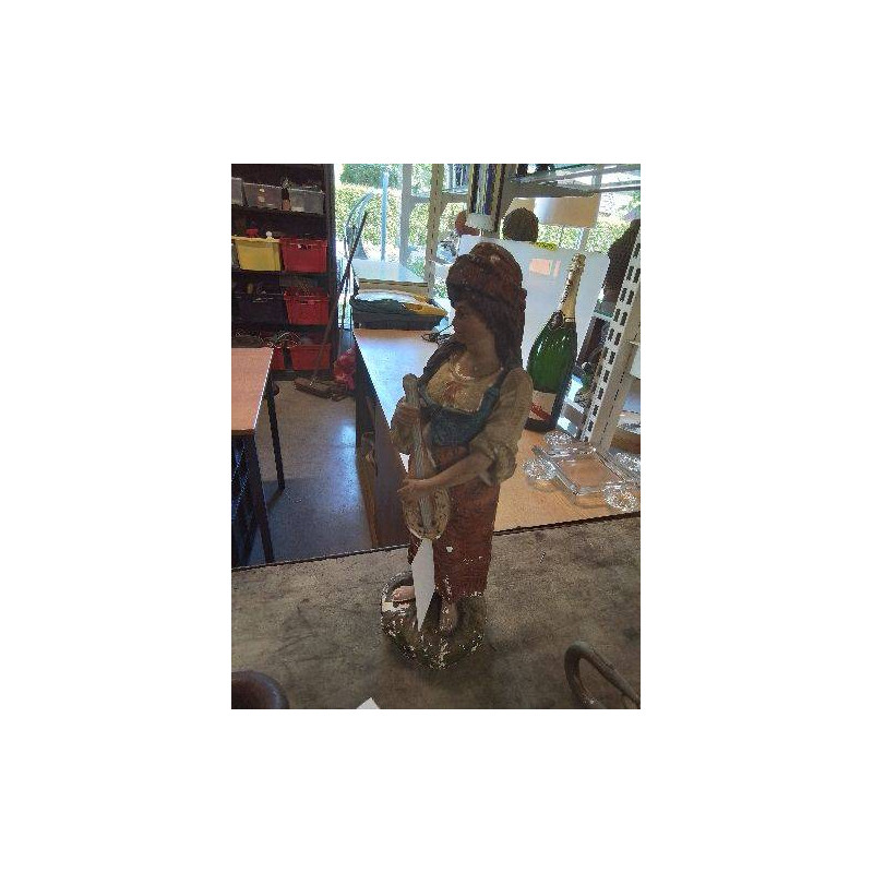 STATUETTE PLATRE PEINT A LA GITANE A LA MANDOLINE 52CM DÉBUT XXE