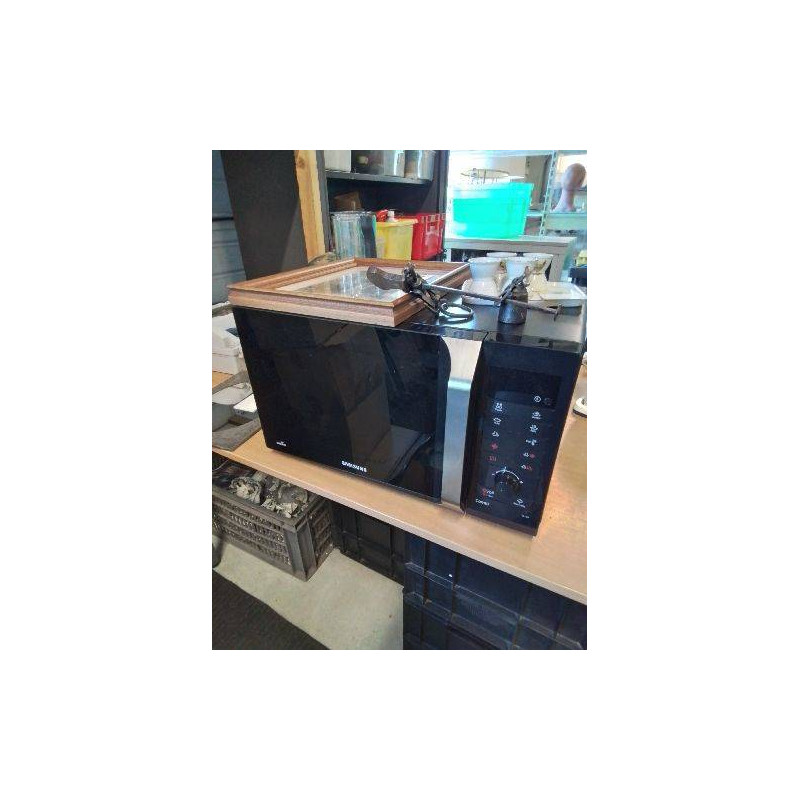 MICRO-ONDES COMBINÉ SAMSUNG CE107F