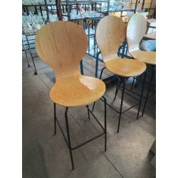 TABOURET DE BAR PIÈTEMENT...