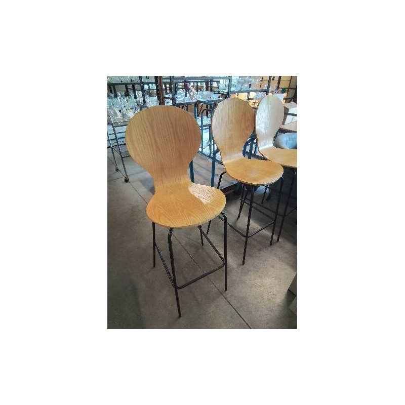 TABOURET DE BAR PIÈTEMENT MÉTAL NOIR ASSISE BOIS CLAIR 
