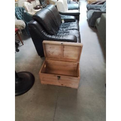 COFFRE BOIS EN L\'ÉTAT 