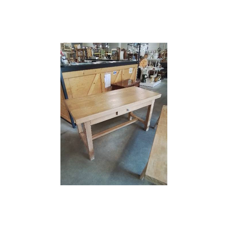 TABLE DE FERME RECTANGULAIRE A ENTRETOISE 1 TIROIR