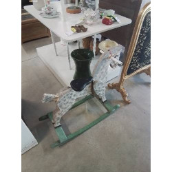 CHEVAL A BASCULE BOIS PEINT...