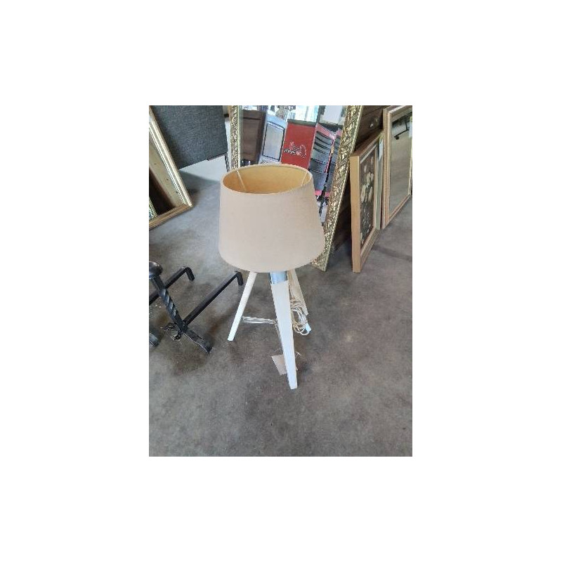 LAMPE BOIS PIED TRIPODE AJ ECRU