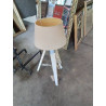 LAMPE BOIS PIED TRIPODE AJ ECRU