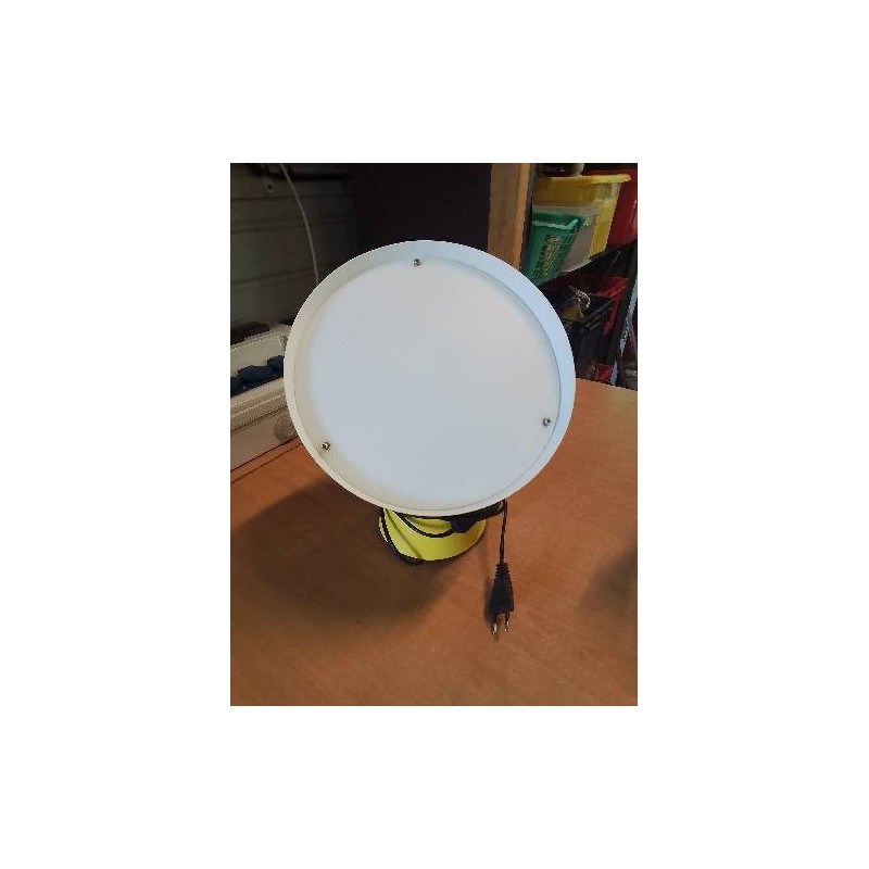 LAMPE MÉTAL JAUNE DESIGNOLA WIHLBORG
