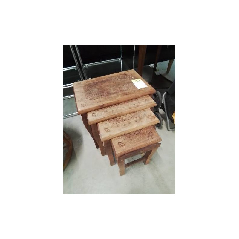 4 TABLES BASSES GIGOGNES BOIS A INCRUSTATION LAITON
