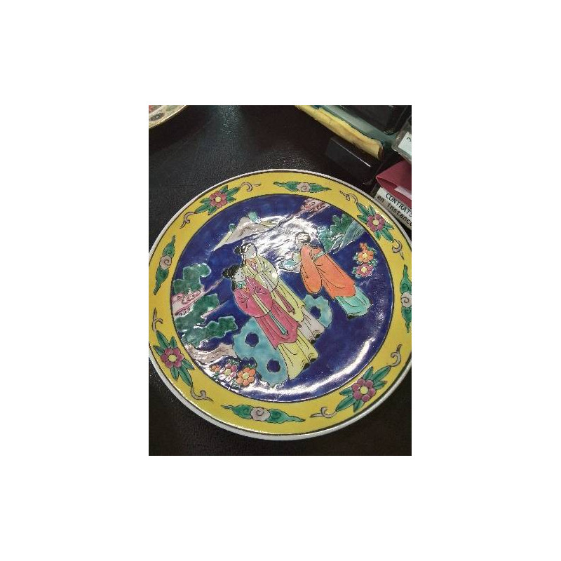 ASSIETTE PORCELAINE JAPONAISE 