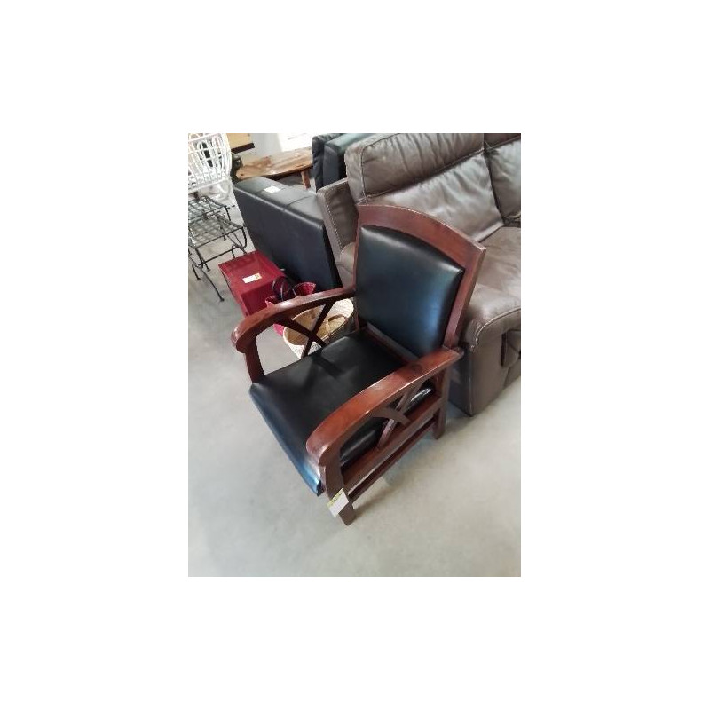 FAUTEUIL TECK STYLE COLONIAL ASSISE ET DOSSIER CAPITONNÉ CUIR NOIR