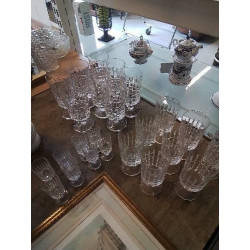 32 VERRES A PIEDS CRISTAL...