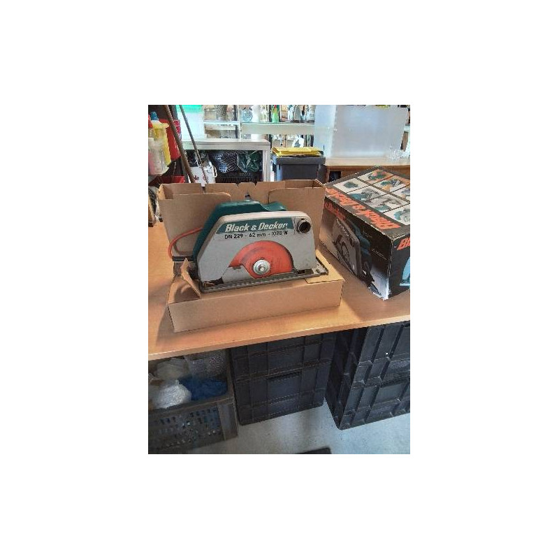 SCIE CIRCULAIRE BLACK&DECKER DN229 4000TR/MIN 66MM