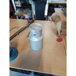 POT A LAIT MÉTAL 