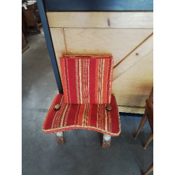 TABOURET DE CHAMELIER BOIS GARNITURES LAITON TISSU ROUGE AVEC COUSSIN