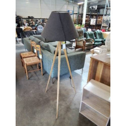 LAMPADAIRE TRIPODE BOIS AJ...