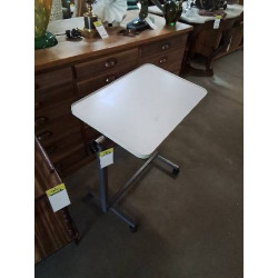 TABLE DE LIT RÉGLABLE INVACARE