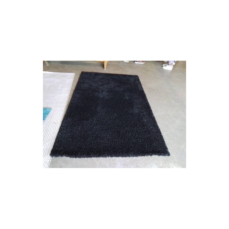 TAPIS NOIR BOUCLE 133X195