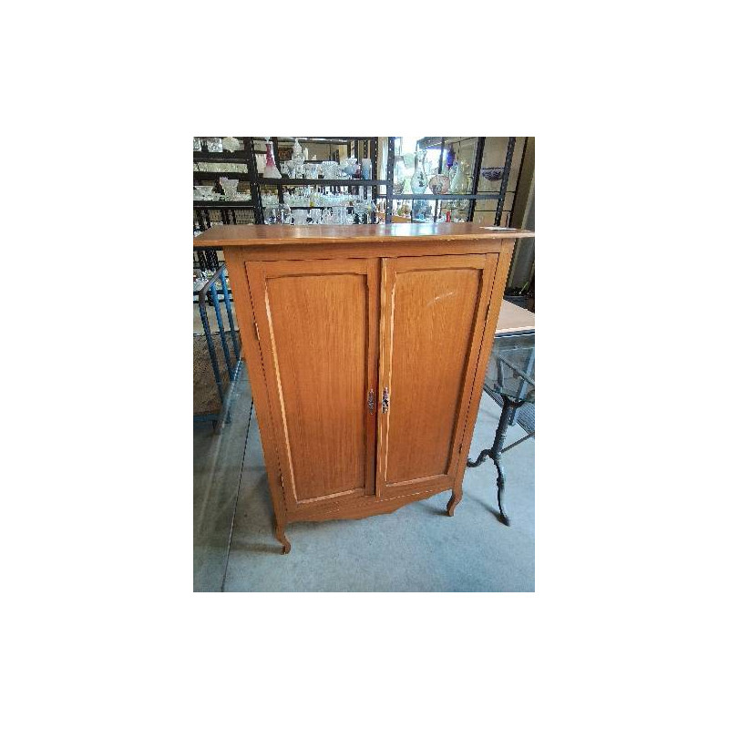 MEUBLE 2 PORTES BOIS CLAIR PIEDS CAMBRÉ