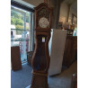 HORLOGE DE PARQUET BOIS CLAIR MOULURÉ EN L\'ÉTAT 