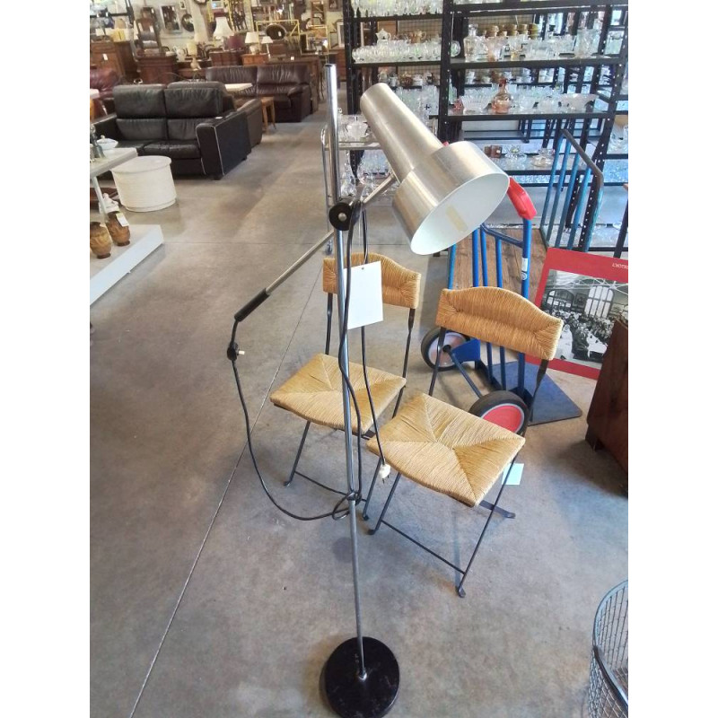 LAMPADAIRE SPOT MÉTAL CHROMÉ ET NOIR HAUTEUR AJUSTABLE ANNÉES 50